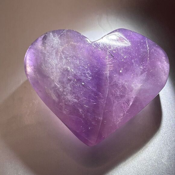 Amethyst Crystal‎ Heart Carving (8) - Picture 3 of 12